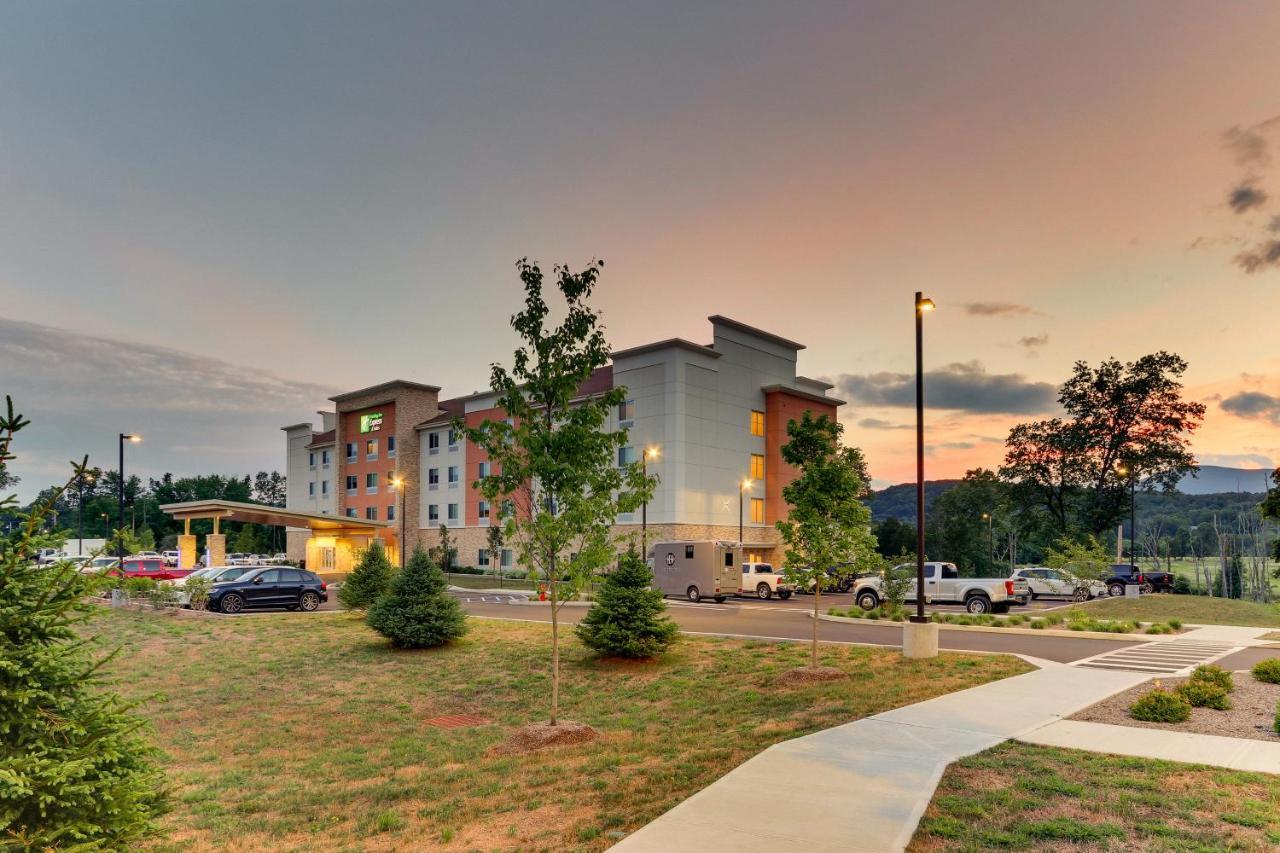 Holiday Inn Express & Suites - Saugerties - Hudson Valley By Ihg Eksteriør bilde